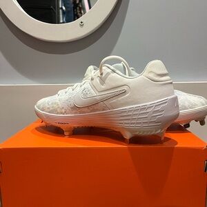 Nike Alpha Huarache Elite 2 Softball Cleats